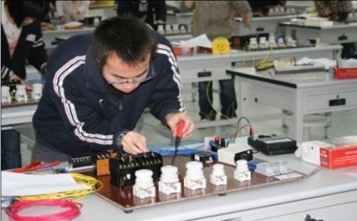 �繤PLC�����ѵ