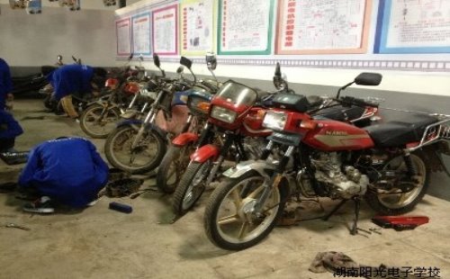 摩托车电动车维修实战班
